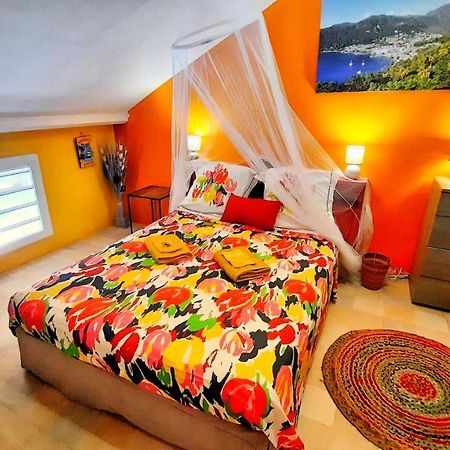 Studio La Belle Vue, vue mer, wifi, plage à 50m Le Moule Extérieur photo